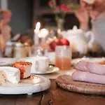 Les Du Bed and Breakfast