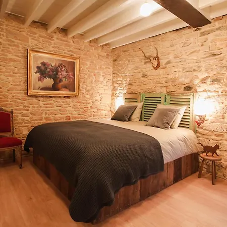 Couette-café Les Du 3*